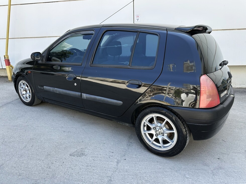 Renault Clio ΕΛΛΗΝΙΚΗΣ ΑΝΤΙΠΡΟΣΩΠΕΙΑΣ