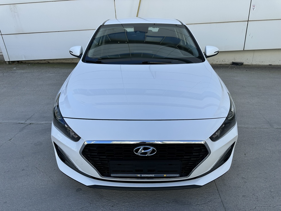 Hyundai i30 FASTBACK ΕΛΛΗΝΙΚΗΣ ΑΝΤΙΠΡΟΣΩΠΕΙΑΣ