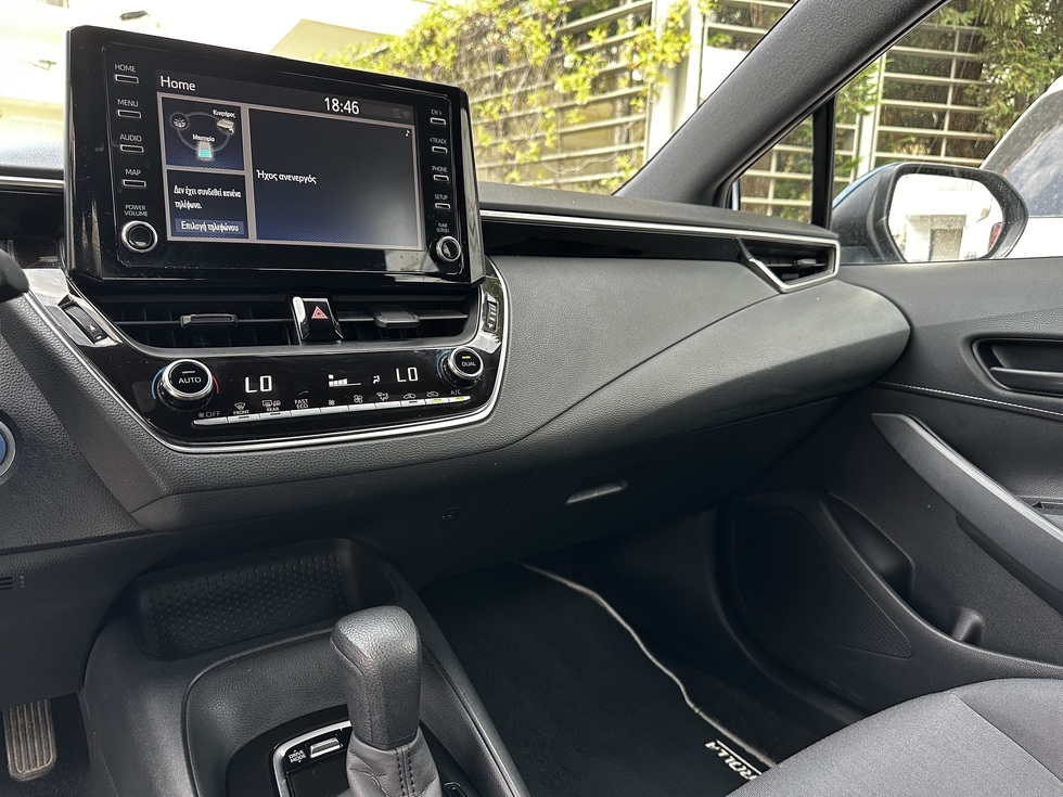 Toyota Corolla HYBRID ΕΛΛΗΝΙΚΗΣ ΑΝΤΙΠΡΟΣΩΠΕΙΑΣ