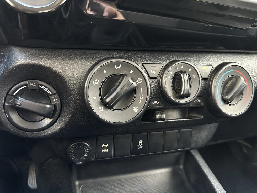 Toyota Hilux ΕΛΛΗΝΙΚΗΣ ΑΝΤΙΠΡΟΣΩΠΕΙΑΣ