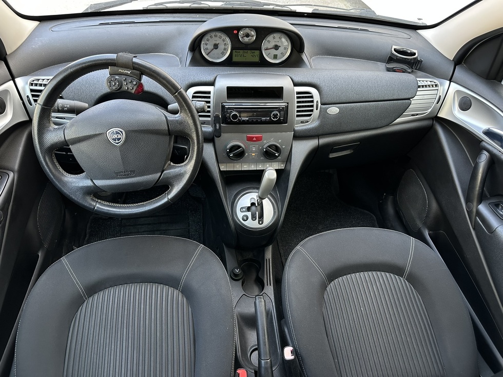 Lancia Ypsilon ΑΥΤΟΜΑΤΟ Α' ΧΕΡΙ ΕΛΛΗΝΙΚΗΣ ΑΝΤΙΠΡΟΣΩΠΕΙΑΣ