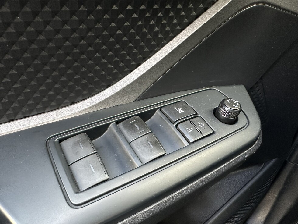 Toyota C-HR Business ΕΛΛΗΝΙΚΗΣ ΑΝΤΙΠΡΟΣΩΠΕΙΑΣ