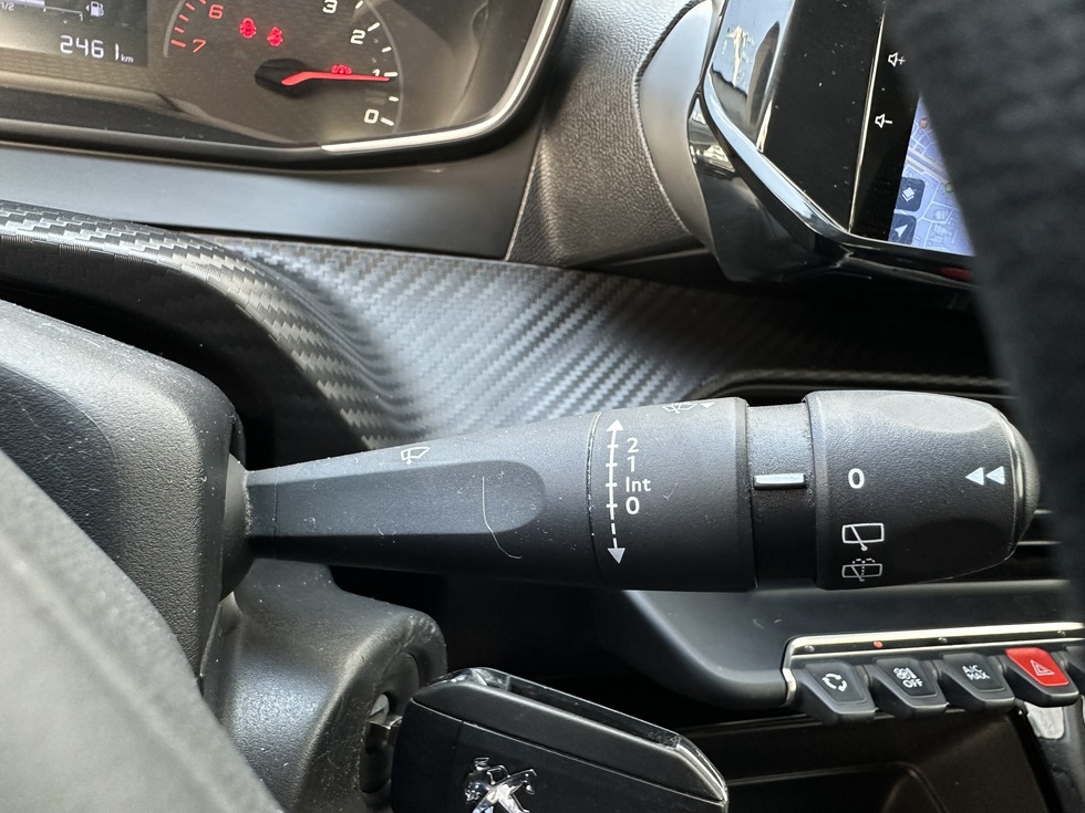 Peugeot 208 Like NAVI ΕΛΛΗΝΙΚΗΣ ΑΝΤΙΠΡΟΣΩΠΕΙΑΣ