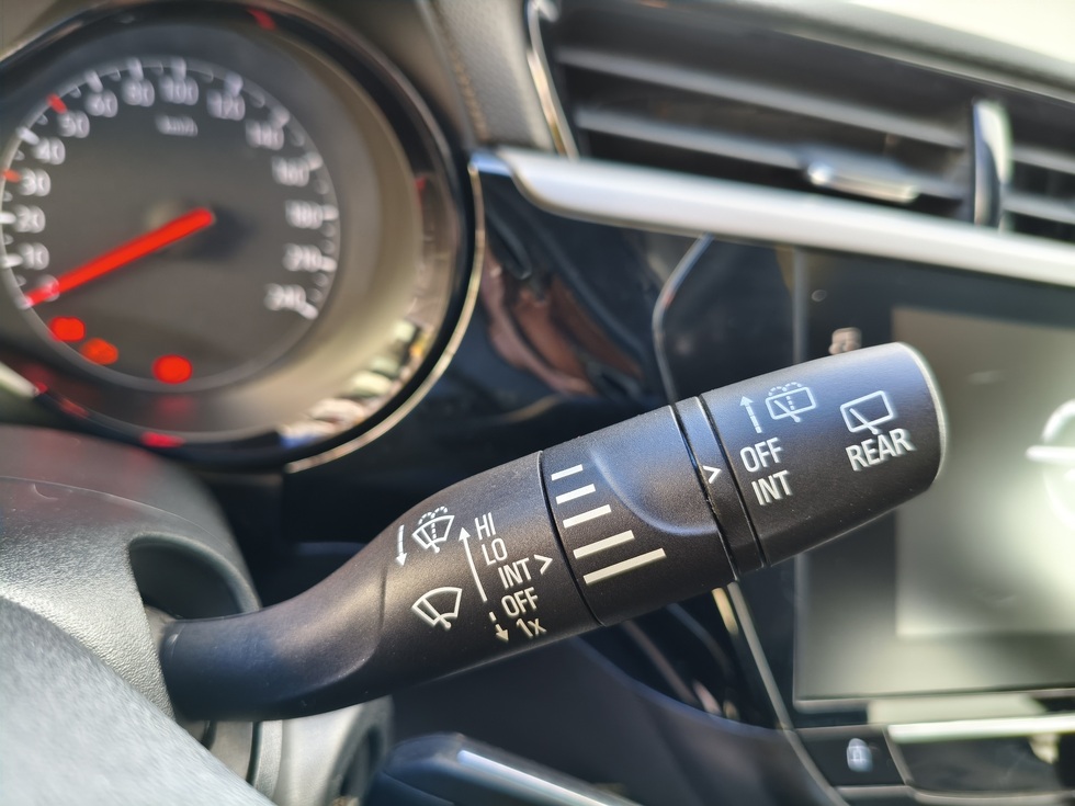 Opel Corsa  ΕΛΛΗΝΙΚΗΣ ΑΝΤΙΠΡΟΣΩΠΕΙΑΣ