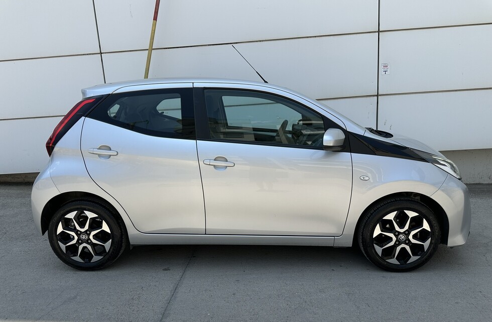 Toyota Aygo  Χ-Play ΑΥΤΟΜΑΤΟ ΕΛΛΗΝΙΚΗΣ ΑΝΤΙΠΡΟΣΩΠΕΙΑΣ