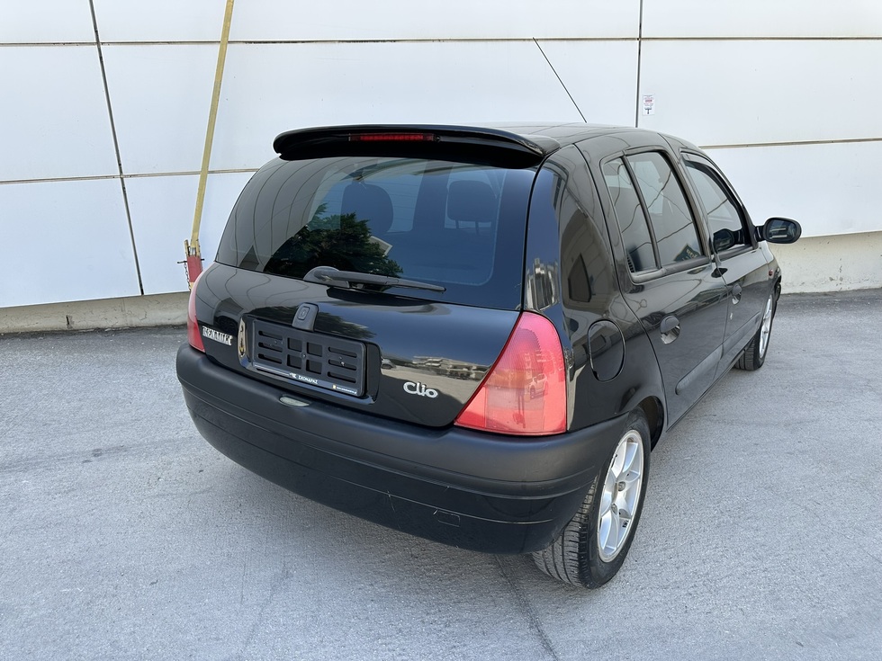 Renault Clio ΕΛΛΗΝΙΚΗΣ ΑΝΤΙΠΡΟΣΩΠΕΙΑΣ