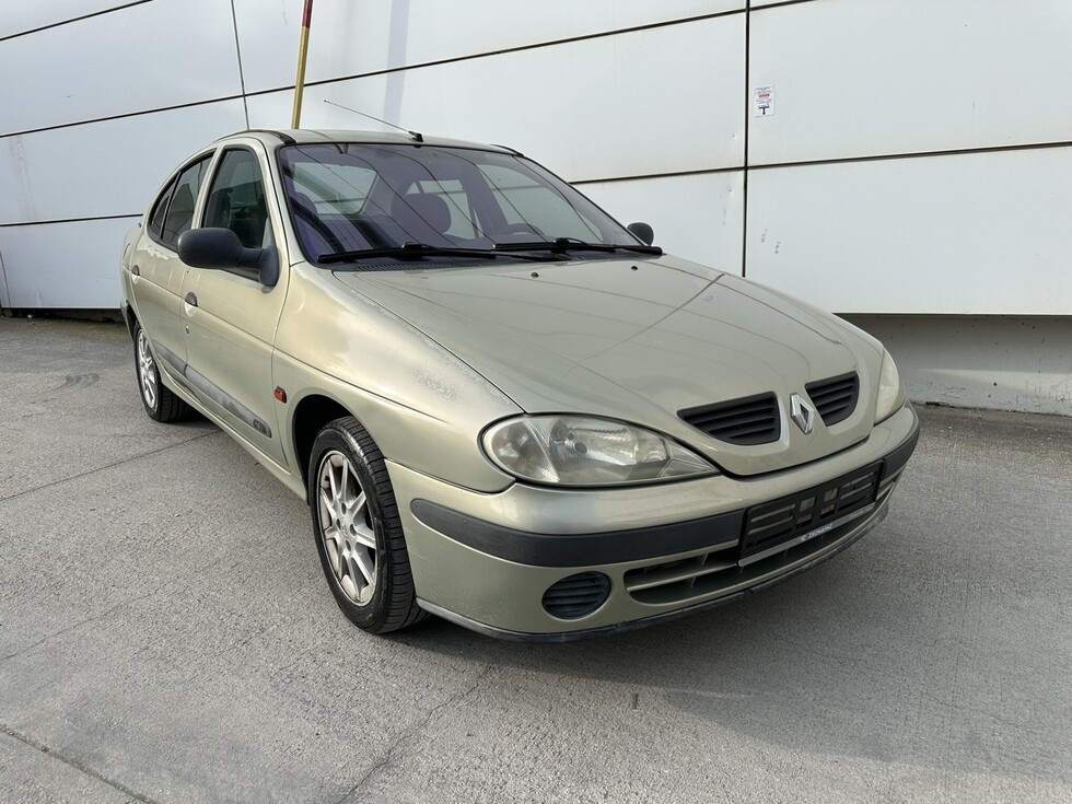 Renault Megane ΕΛΛΗΝΙΚΗΣ ΑΝΤΙΠΡΟΣΩΠΕΙΑΣ
