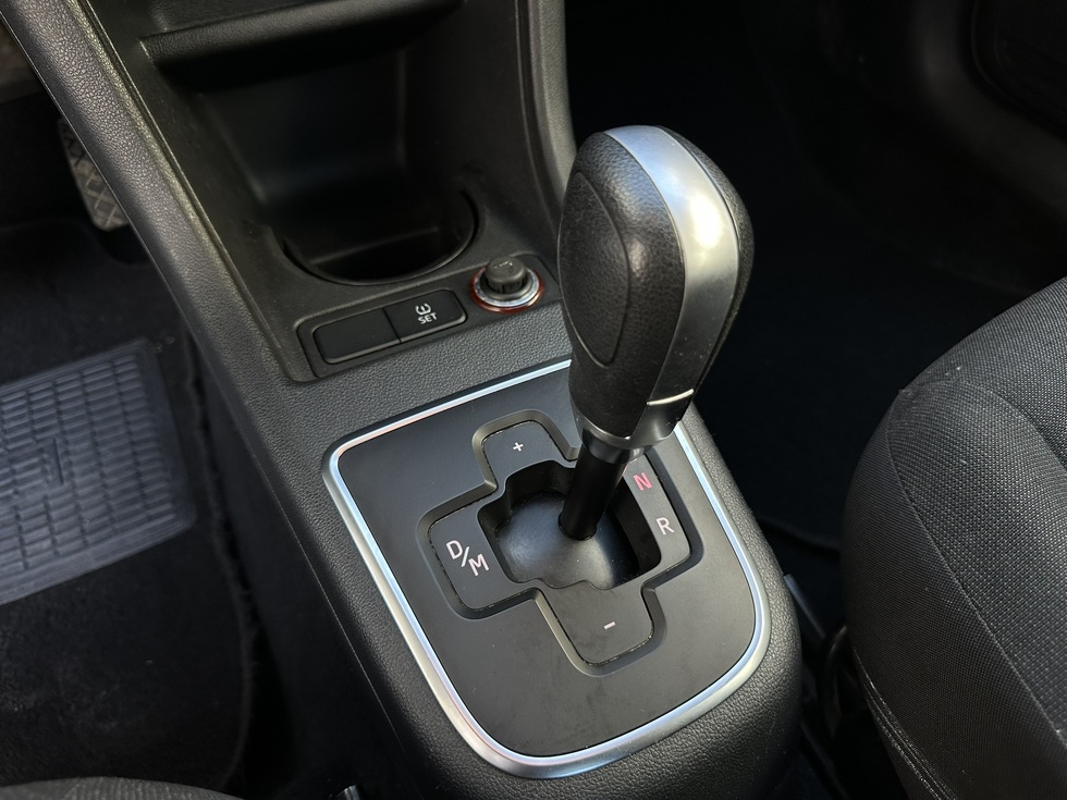 Volkswagen Up  ΑΥΤΟΜΑΤΟ ΕΛΛΗΝΙΚΗΣ ΑΝΤΙΠΡΟΣΩΠΕΙΑΣ