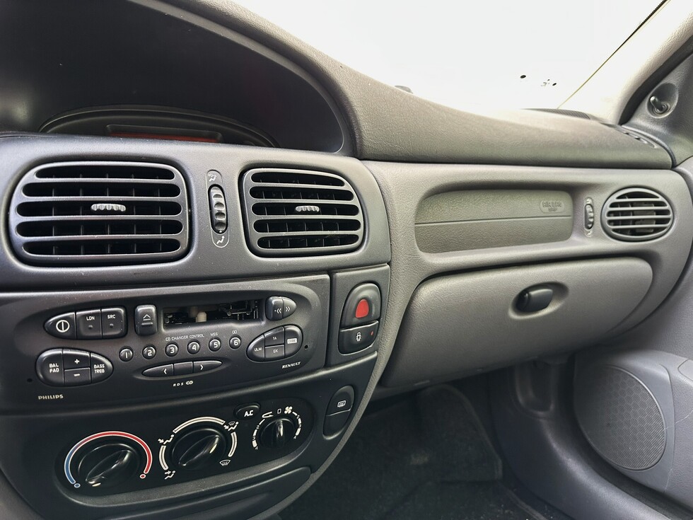Renault Megane ΕΛΛΗΝΙΚΗΣ ΑΝΤΙΠΡΟΣΩΠΕΙΑΣ
