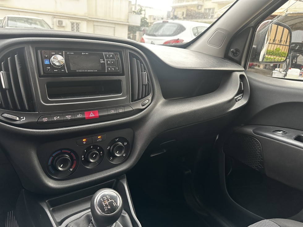 Fiat Doblo 7ΘΕΣΙΟ ΕΛΛΗΝΙΚΗΣ ΑΝΤΙΠΡΟΣΩΠΕΙΑΣ