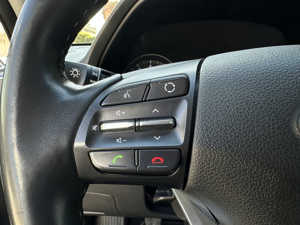 Hyundai i30 FASTBACK ΕΛΛΗΝΙΚΗΣ ΑΝΤΙΠΡΟΣΩΠΕΙΑΣ