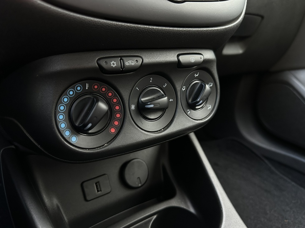 Opel Corsa ΕΛΛΗΝΙΚΗΣ ΑΝΤΙΠΡΟΣΩΠΕΙΑΣ