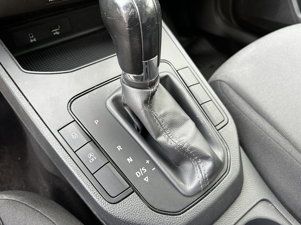 Seat Ibiza ΑΥΤΟΜΑΤΟ ΕΛΛΗΝΙΚΗΣ ΑΝΤΙΠΡΟΣΩΠΕΙΣ