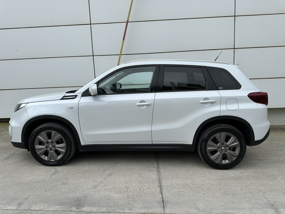 Suzuki Vitara HYBRID 4x4 ΕΛΛΗΝΙΚΗΣ ΑΝΤΙΠΡΟΣΩΠΕΙΑΣ