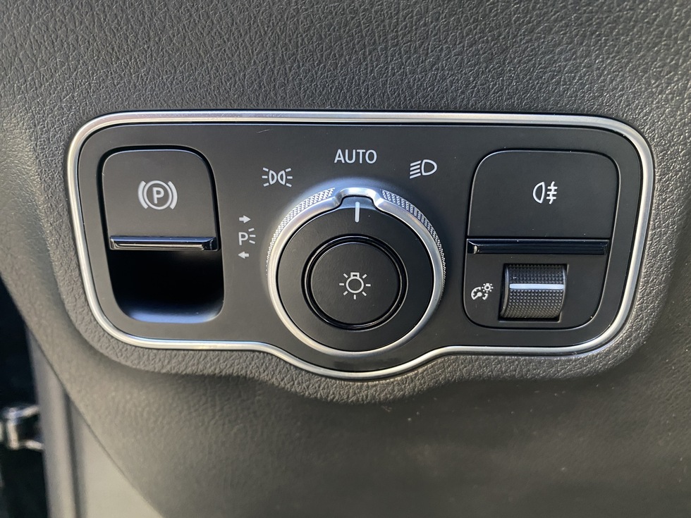 Mercedes Gla ΑΥΤΟΜΑΤΟ ΕΛΛΗΝΙΚΗΣ ΑΝΤΙΠΡΟΣΩΠΕΙΑΣ