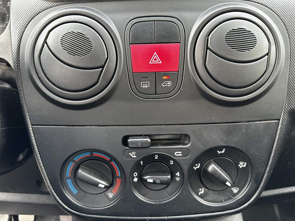 Fiat Fiorino  VAN ΕΛΛΗΝΙΚΗΣ ΑΝΤΙΠΡΟΣΩΠΕΙΑΣ