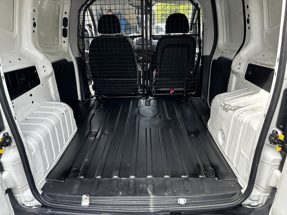 Fiat Fiorino  VAN ΕΛΛΗΝΙΚΗΣ ΑΝΤΙΠΡΟΣΩΠΕΙΑΣ