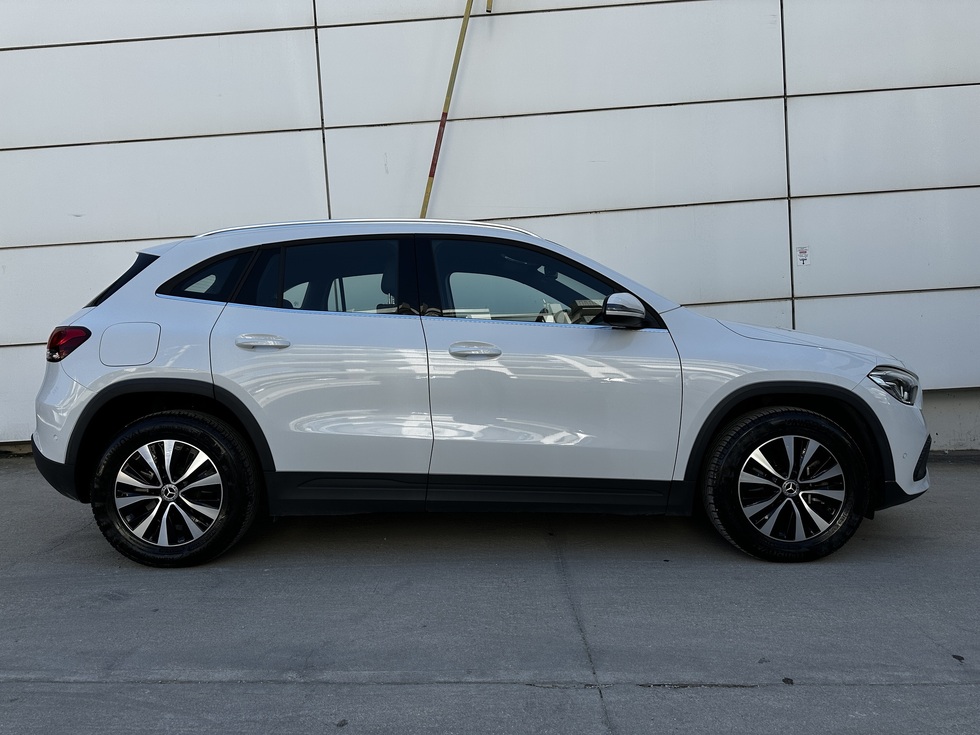 Mercedes GLA 250 Plug-In Hybrid ΕΛΛΗΝΙΚΗΣ ΑΝΤΙΠΡΟΣΩΠΕΙΑΣ