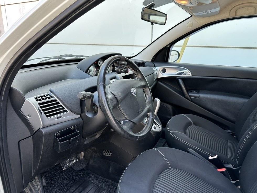 Lancia Ypsilon ΑΥΤΟΜΑΤΟ Α' ΧΕΡΙ ΕΛΛΗΝΙΚΗΣ ΑΝΤΙΠΡΟΣΩΠΕΙΑΣ