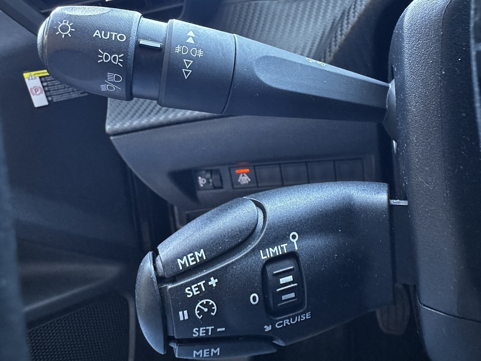 Peugeot 2008 ALLURE ΕΛΛΗΝΙΚΗΣ ΑΝΤΙΠΡΟΣΩΠΕΙΑΣ