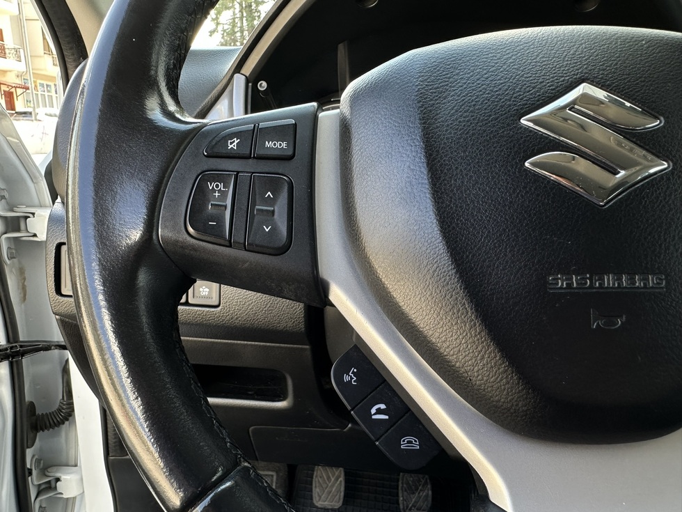 Suzuki Vitara HYBRID 4x4 ΕΛΛΗΝΙΚΗΣ ΑΝΤΙΠΡΟΣΩΠΕΙΑΣ