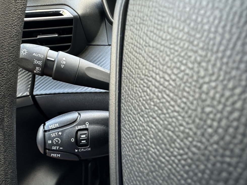 Peugeot 208 ΕΛΛΗΝΙΚΗΣ ΑΝΤΙΠΡΟΣΩΠΕΙΑΣ