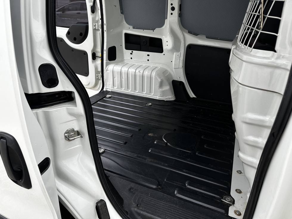 Peugeot Bipper VAN ΕΛΛΗΝΙΚΗΣ ΑΝΤΙΠΡΟΣΩΠΕΙΑΣ