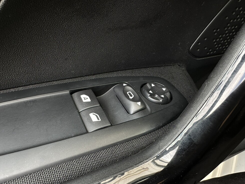 Peugeot 208 VAN ΕΛΛΗΝΙΚΗΣ ΑΝΤΙΠΡΟΣΩΠΕΙΑΣ