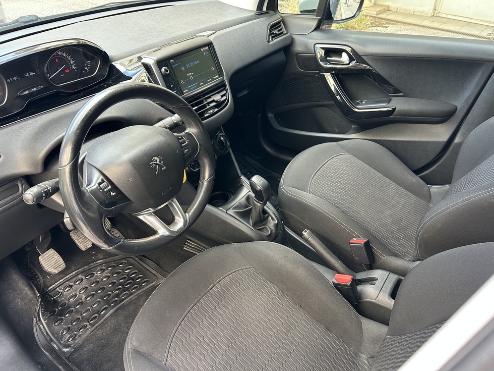 Peugeot 208 ΕΛΛΗΝΙΚΗΣ ΑΝΤΙΠΡΟΣΩΠΕΙΑΣ