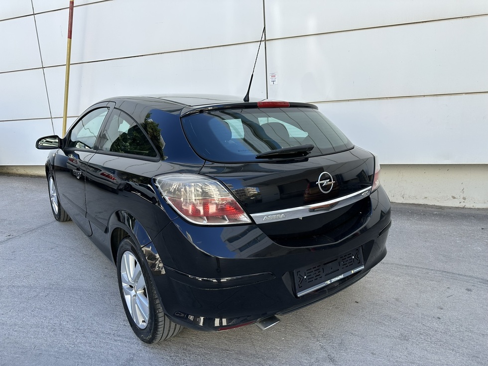 Opel Astra GTC ΕΛΛΗΝΙΚΗΣ ΑΝΤΙΠΡΟΣΩΠΕΙΑΣ