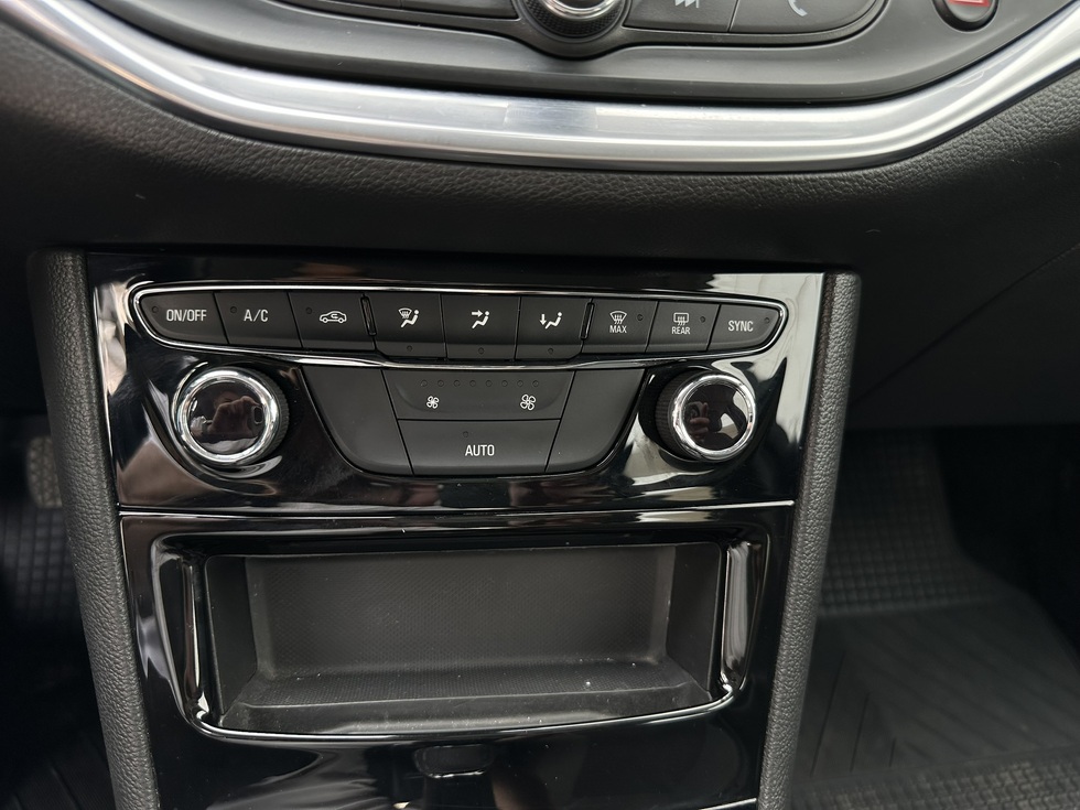 Opel Astra Elegance ΕΛΛΗΝΙΚΗΣ ΑΝΤΙΠΡΟΣΩΠΕΙΑΣ