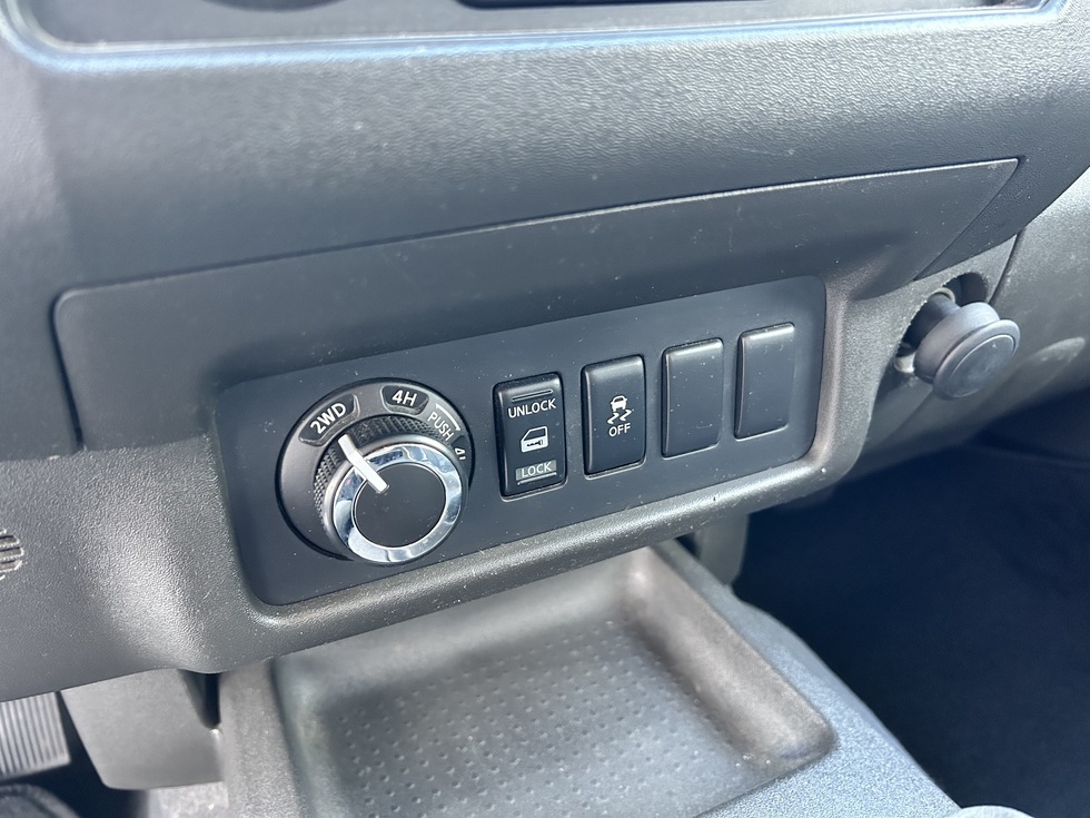 Nissan Navara LONG ΕΛΛΗΝΙΚΗΣ ΑΝΤΙΠΡΟΣΩΠΕΙΑΣ